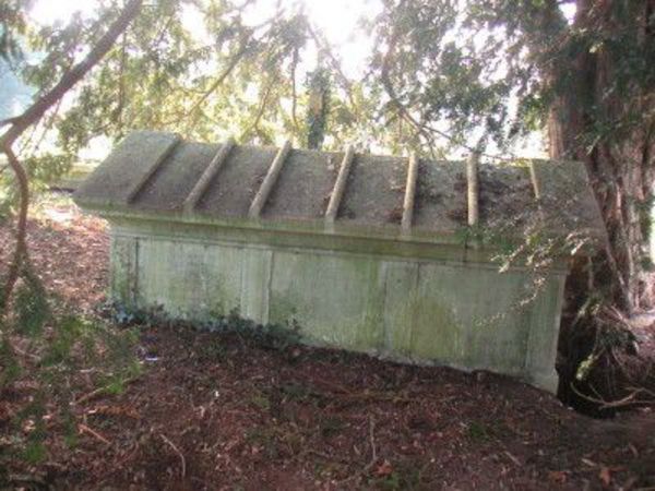 Dax Mausoleum