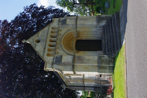 Lopes Mausoleum