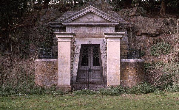Evelyn Mausoleum