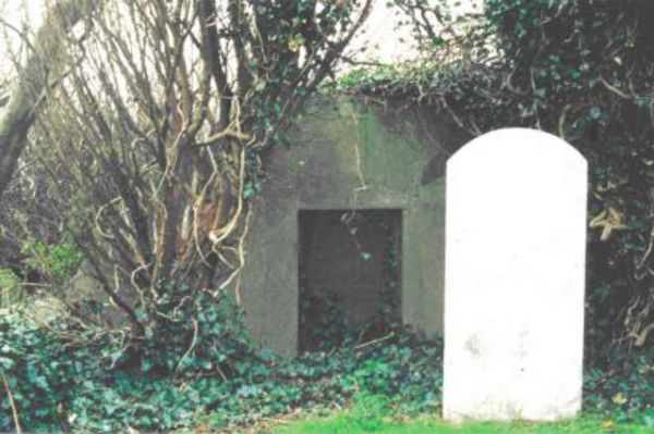 Parkinson-Cumine Mausoleum